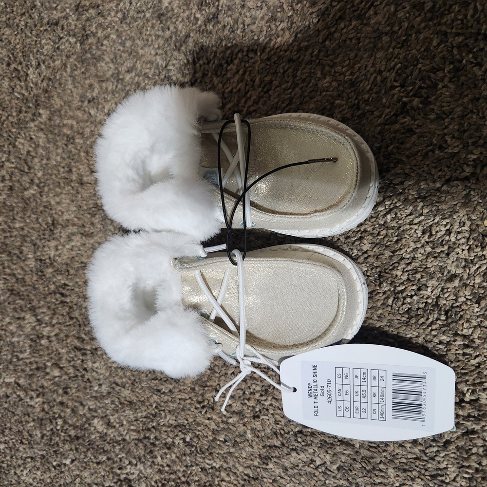 Kids White and Silver Fur-Lined Shoes
